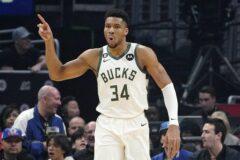 Αντετοκούνμπο: Τρομερή εμφάνιση για MVP του Giannis κόντρα στους Σανς!