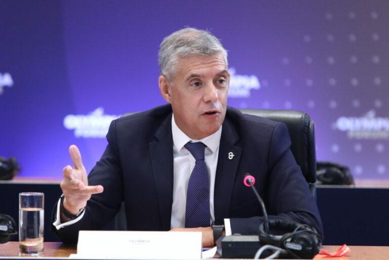 Κώστας Αγοραστός