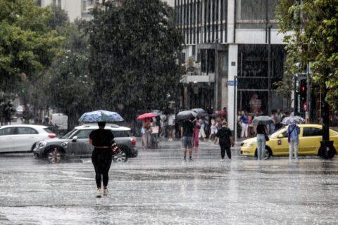 Καιρός: Ανεβαίνει λίγο η θερμοκρασία σήμερα - Πού θα έχουμε βροχές και καταιγίδες