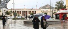 Καιρός: Σε εξέλιξη η κακοκαιρία INES - Βροχές, θυελλώδεις νοτιάδες και αφρικανική σκόνη