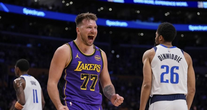 NBA: Ο Ντόντσιτς εκδικήθηκε τους Μάβερικς με μυθική εμφάνιση