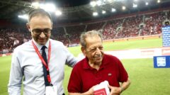 Ολυμπιακός: Πέθανε ο Νίκος Χάσικος, ο γηραιότερος κάτοχος διαρκείας