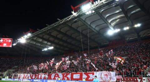 Ολυμπιακός: «Καμίνι» το Καραϊσκάκη για τη ρεβάνς με την Μπόντο Γκλιμτ, δεν έμεινε κανένα εισιτήριο