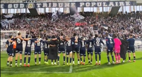 Μπορντό: Χρεοκοπημένη, στην 4η κατηγορία, αλλά με 15.000 κόσμο στις εξέδρες πάει φουλ για άνοδο!