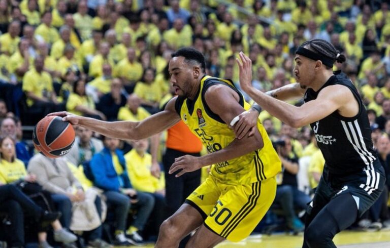 Φενέρμπαχτσε-Παρί