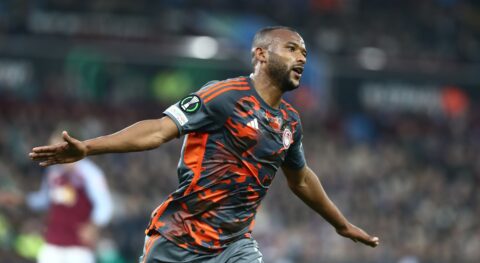 Ολυμπιακός: Όταν ο Ελ Καμπί διέλυσε την Άστον Βίλα με χατ τρικ στο «Βίλα Παρκ»