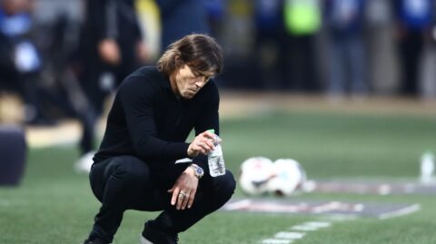 Γιώργος Χελάκης: Αποδείχθηκε καταστροφική για την ΑΕΚ η καθυστέρηση στο «διαζύγιο» με τον Αλμέιδα