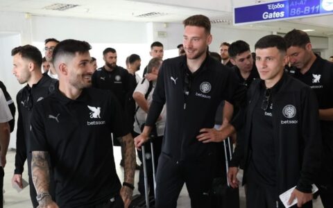 ΟΦΗ: Η αποθέωση κατά την αναχώρηση και ο ιδιαίτερος αριθμός στην πτήση