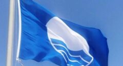 Αττική: Δύο γνωστές παραλίες εκτός «Γαλάζιας Σημαίας» – Ποιες 15 διατηρούν τη διάκριση
