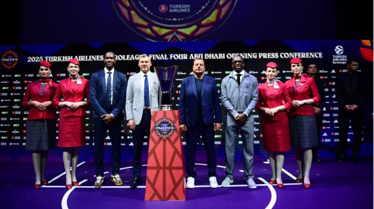 Αντώνης Καρπετόπουλος: Δυο μπελάδες στο Αμπου Ντάμπι