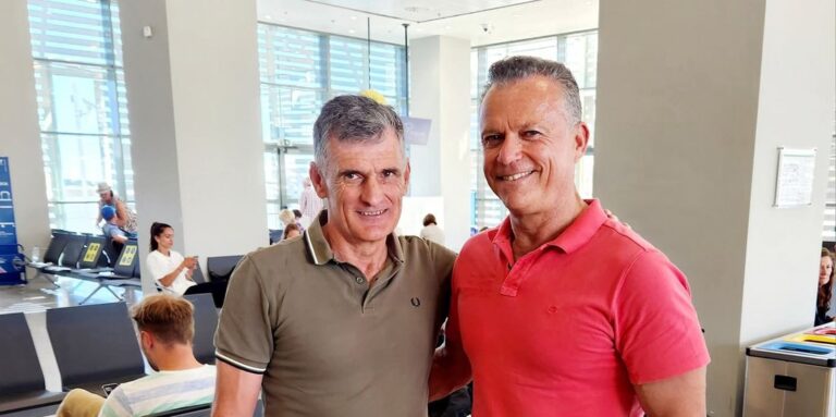 Μεντιλίμπαρ: Οι μίνι διακοπές στην Κω και τα αυτόγραφα