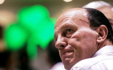 Δομάζος: Σε κόντρα οι κόρες του για εμπορικούς λόγους!