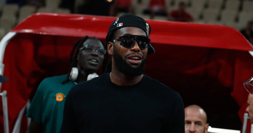 Ολυμπιακός: Καταγγελία για την χειρονομία του Λεσόρ στο ΣΕΦ