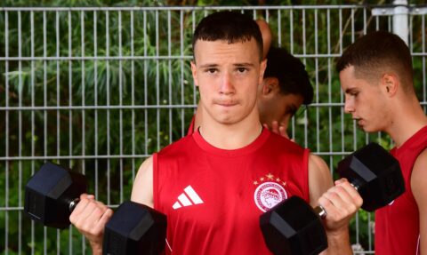 Ολυμπιακός: Η κουβέντα για Πνευμονίδη στη μεταγραφική σύσκεψη