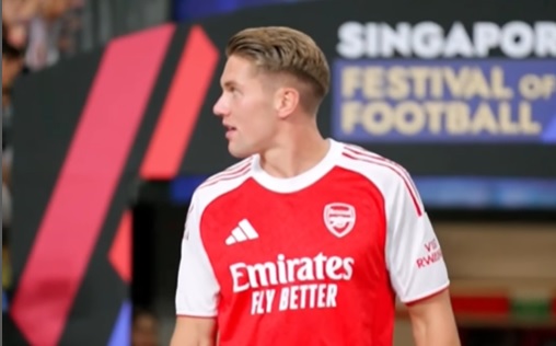 Γκιόκερες: Η νέα φανέλα του έριξε το σάιτ της Άρσεναλ