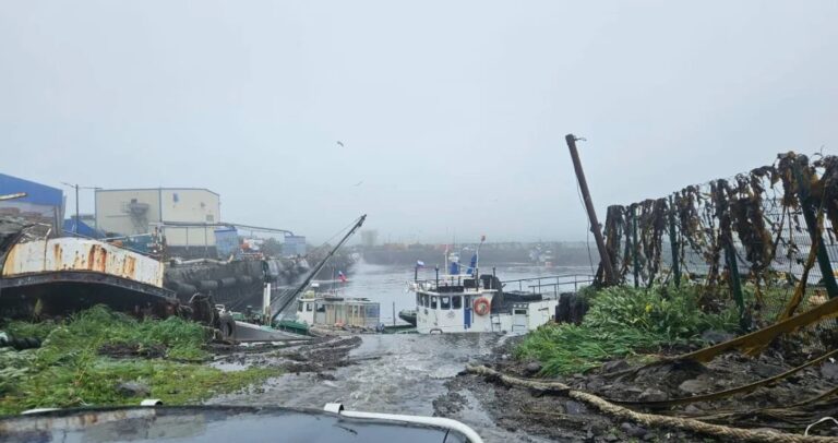 Σεισμός: Το τσουνάμι, από τα 8,8 ρίχτερ στη Ρωσία, πλήττει τη δυτική ακτή των ΗΠΑ