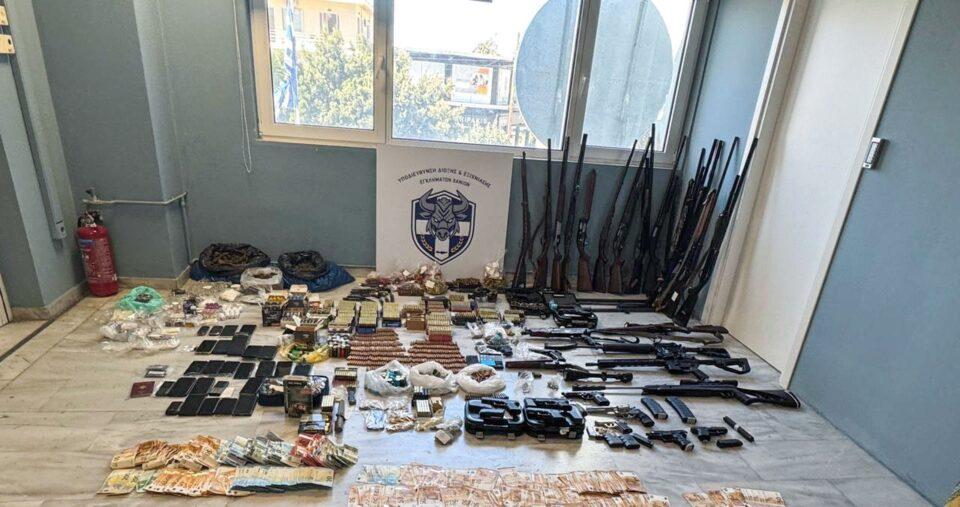 Μαφία της Κρήτης: Πιστόλια, M16 και Kalashnikov για κάθε… βαλάντιο μέσω Telegram, Viber και Signal
