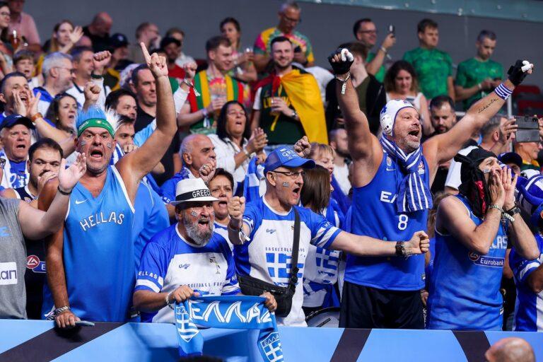 Ελλάδα φίλαθλοι