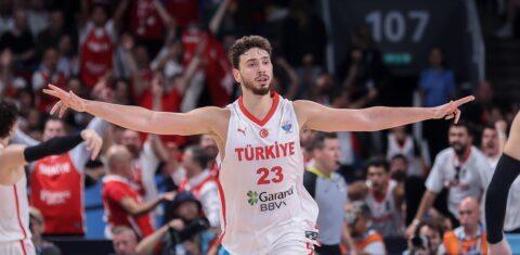 Eurobasket 2025: Ο Σενγκούν γλέντησε σε ελληνικό εστιατόριο σπάζοντας πιάτα