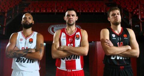 Ολυμπιακός: Με... μοντέλα τους Παπανικολάου, Βεζένκοφ, Φουρνιέ παρουσιάστηκε η νέα φανέλα