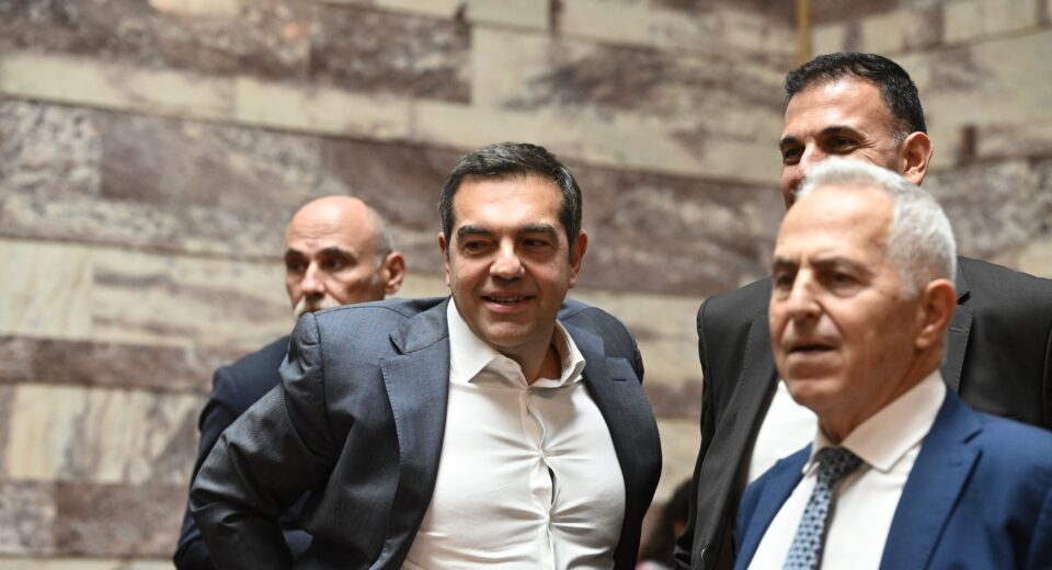 Αλέξης Τσίπρας: Ο Αποστολάκης «βλέπει» συνεργασία με τον Κασσελάκη - Τι είπε για τον γιο του που ήταν στους 27 που επέστρεψαν από το Ισραήλ