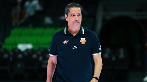 Γιάννης Σφαιρόπουλος: Στην πόρτα της εξόδου από τον Ερυθρό Αστέρα