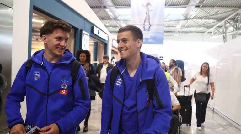 Εθνική Ελλάδος: Το συγκινητικό μήνυμα του πιλότου προς τους διεθνείς (video)