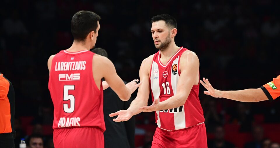 Αθλητικές μεταδόσεις: Που θα δείτε το Ολυμπιακός - Εφές, το Τσεντεβίτα - Άρης και το Λετονία - Ελλάδα