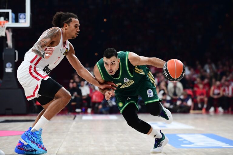 ΣΛΟΥΚΑΣ-ΓΟΥΟΡΝΤ