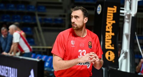 Ολυμπιακός: Με ποια πρόσωπα γιόρτασε ο Μιλουτίνοφ την εξαιρετική του εμφάνιση κόντρα στην Μακάμπι (εικόνες)