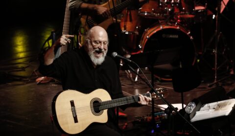 Διονύσης Σαββόπουλος: Όταν έκαναν ουρά να τον δουν επί Χούντας