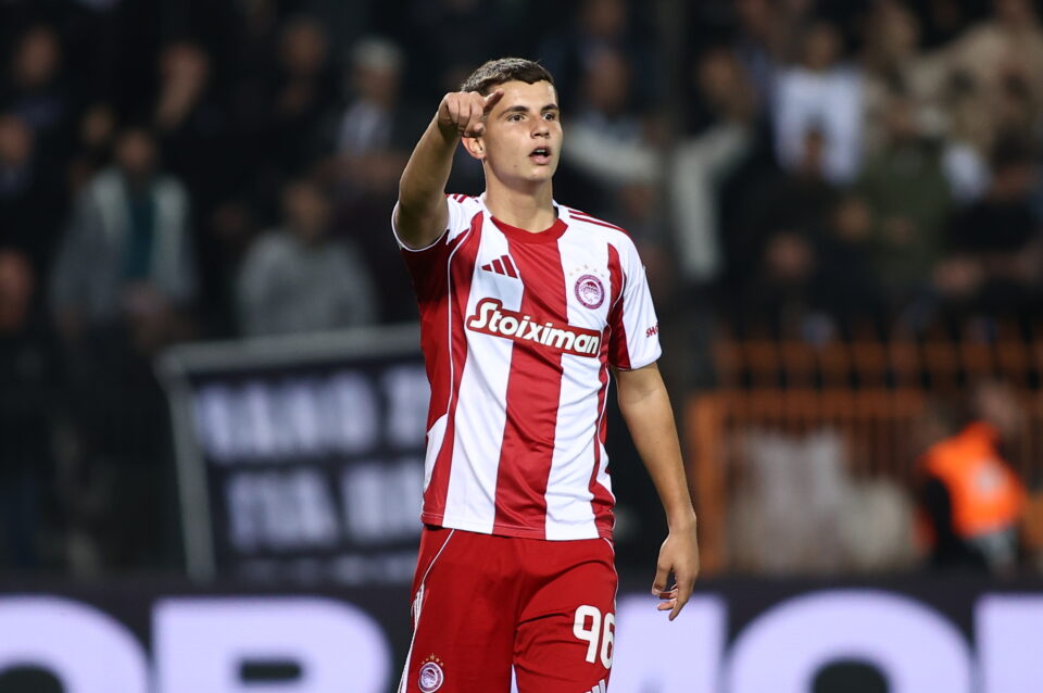 Ολυμπιακός: Νέο σενάριο για τον Μουζακίτη