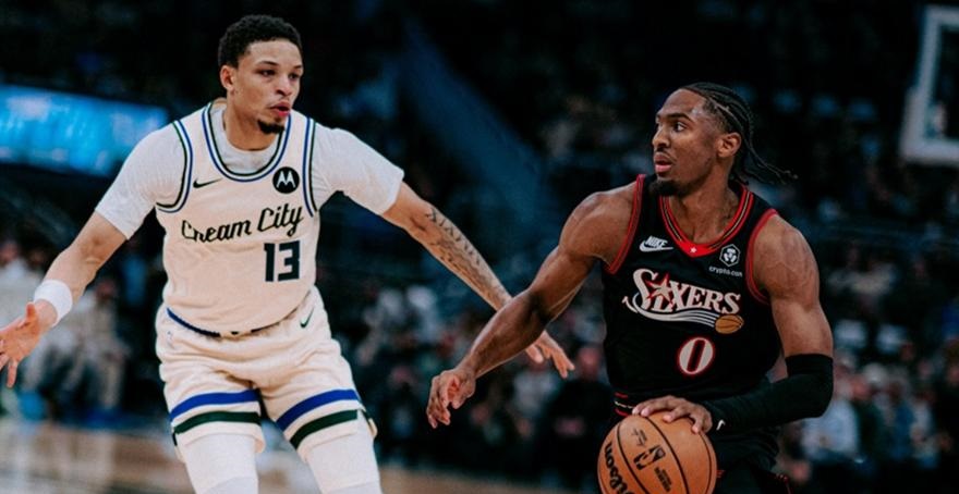 NBA: Ήττα των Μπακς από τους Σίξερς του διαστημικού Μάξεϊ (video)