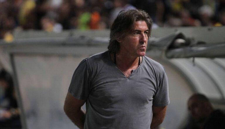 Σα Πίντο: Έμεινε στο Ιράν και περιγράφει τις δύσκολες στιγμές που ζει