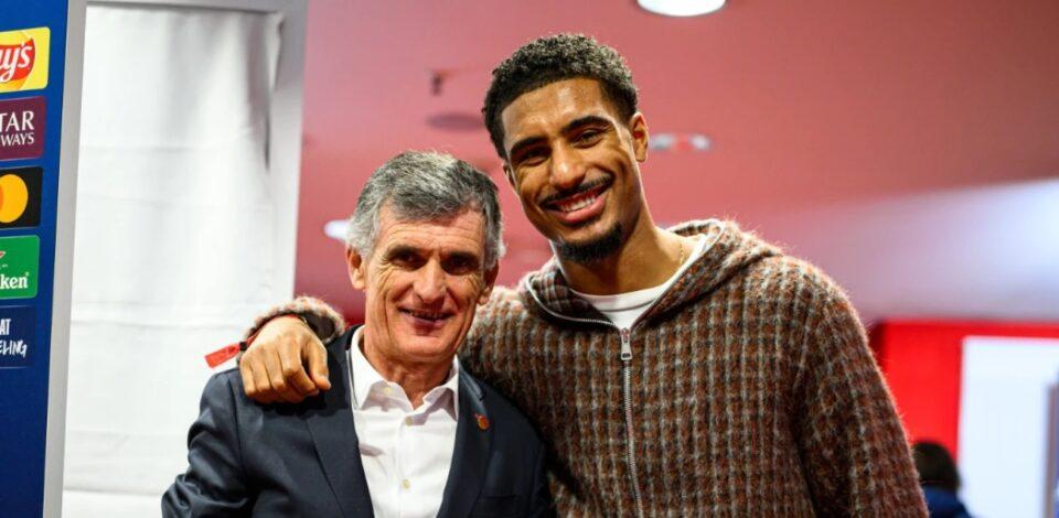 Μεντιλίμπαρ: Η συνάντηση με τον Μπαντέ και το δώρο (pic)