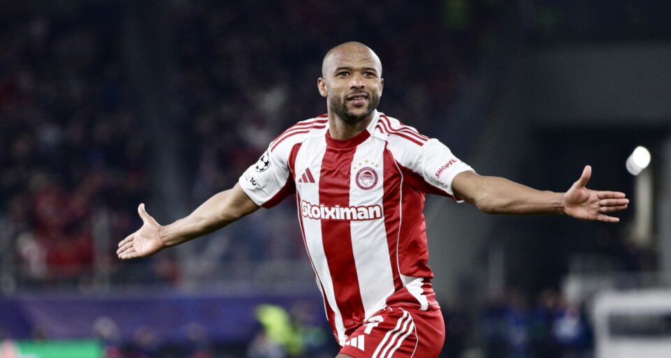 Ολυμπιακός: Ο άνθρωπος πίσω από την ποδοσφαιρική ηρεμία του Αγιούμπ Ελ Καμπί!