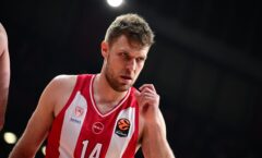 Ολυμπιακός: Η ιδιαίτερη κίνηση του Βεζένκοφ στα αποδυτήρια