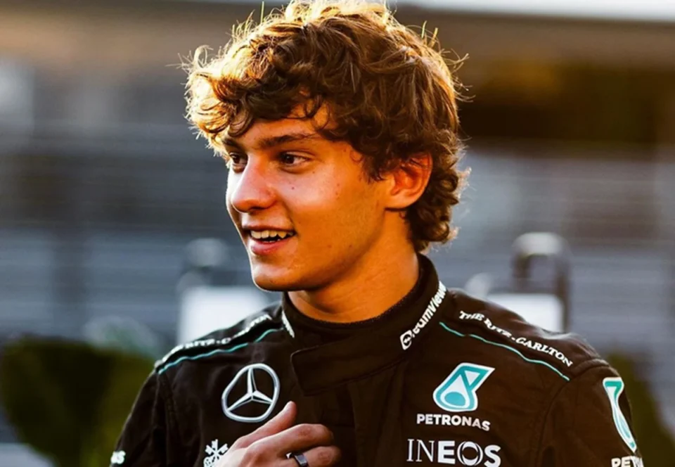 Formula 1: Ο Αντοντέλι έκανε το 2Χ2 μέσω...safety car