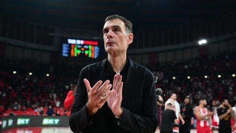 Ολυμπιακός: Η ιδιαίτερη ατάκα του Μπαρτζώκα στα αποδυτήρια (vid)