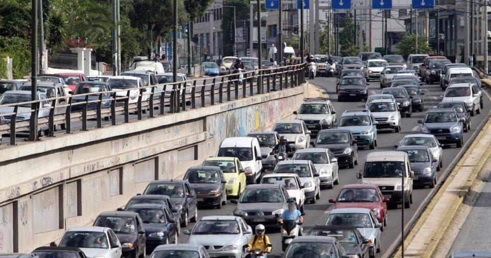 Κίνηση: Χάος στους δρόμους – «Κατακόκκινος» ο Κηφισός
