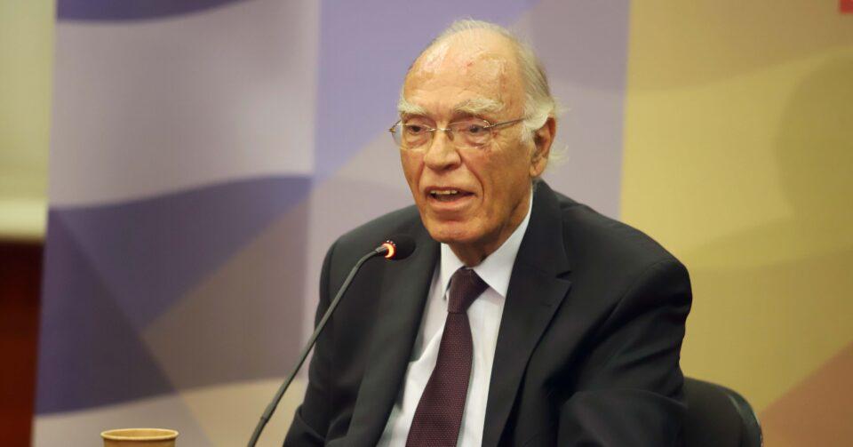 Πέθανε ο Βασίλης Λεβέντης