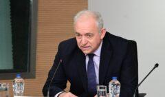 Κυψέλη: «Ασφαλές να παραμείνουν οι κάτοικοι στα σπίτια τους, αλλά χρειάζεται στενή επιτήρηση»