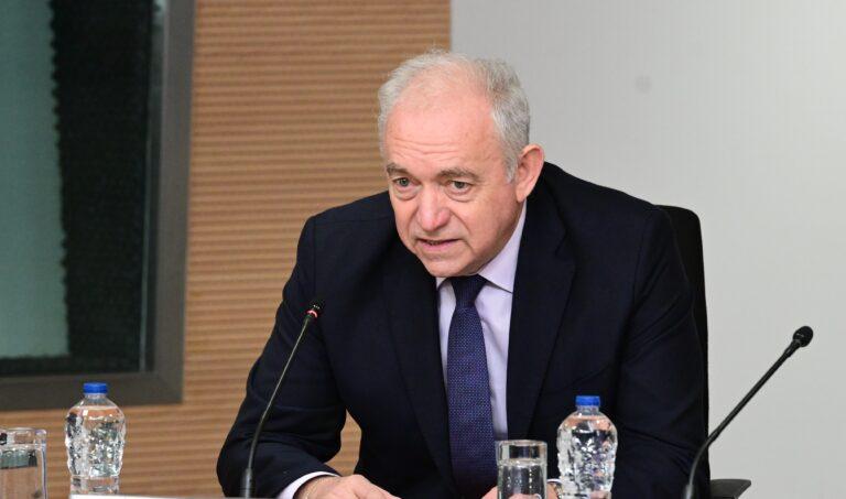 Κυψέλη: «Ασφαλές να παραμείνουν οι κάτοικοι στα σπίτια τους, αλλά χρειάζεται στενή επιτήρηση»
